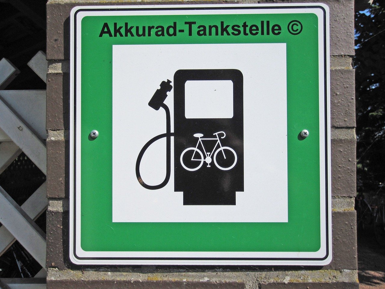 Read more about the article Bad Homburg: Jetzt mitmachen – Stadt führt Untersuchung zu E-Bike-Ladestationen durch