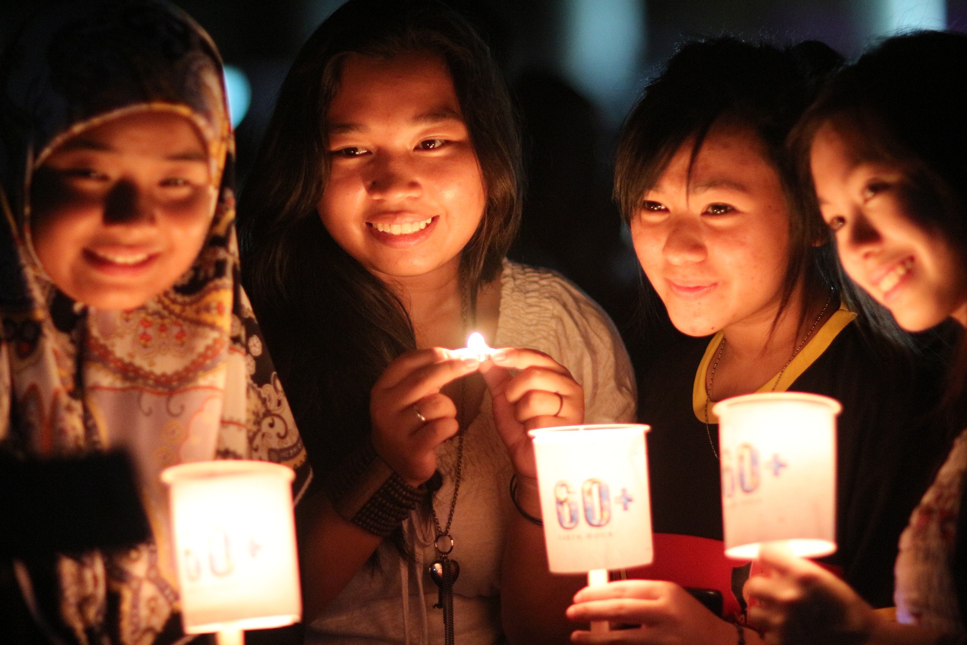 Read more about the article Überregional: 16. Earth Hour – Licht aus für einen lebendigen Planeten