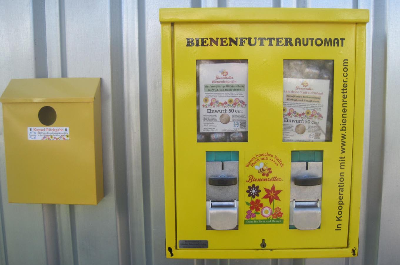 Read more about the article Oberursel:  Bienenfutterautomaten am Maasgrundweiher sind wieder befüllt und startklar