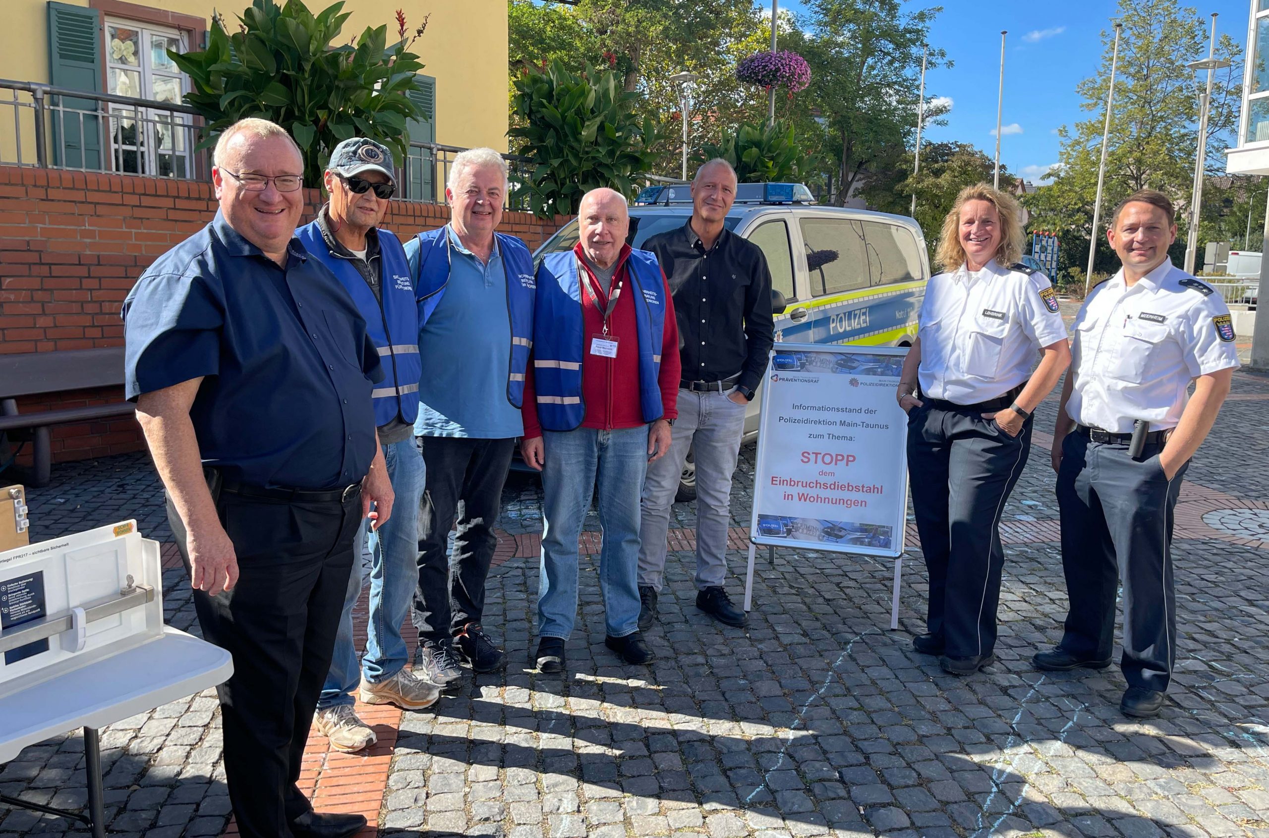 Read more about the article Hattersheim:  Wohnungseinbruchsprävention, Fahrradcodierung und Senioren-Sicherheitsberatung auf dem Marktplatz
