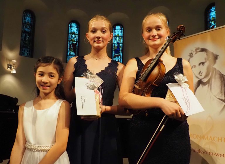 Jung und erfolgreich sind die drei Laureatinnen des 22. Mendelssohn-Wettbewerbes Alisa Goga (Klavier), Julia Kaufmann (Klavier) und Annika Kaufmann (Geige).