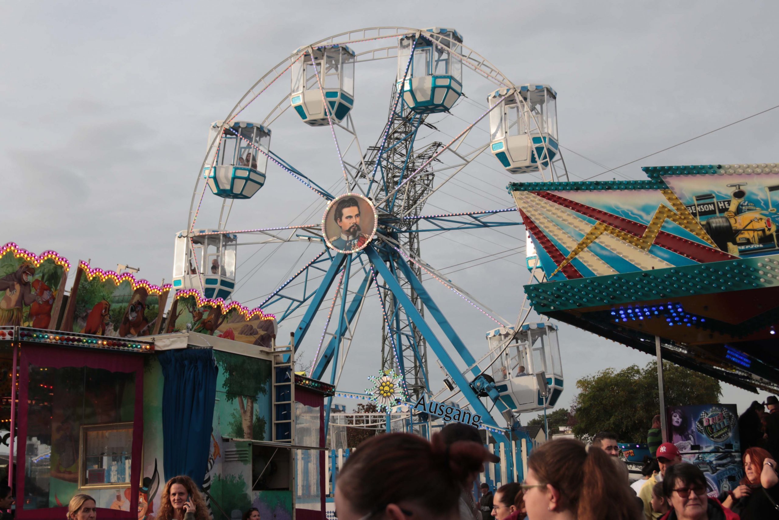 Mehr über den Artikel erfahren Hessen: Das Land unterstützt Kommunen und Veranstalter mit dem Sofortprogramm „Sicherheit bei Veranstaltungen“