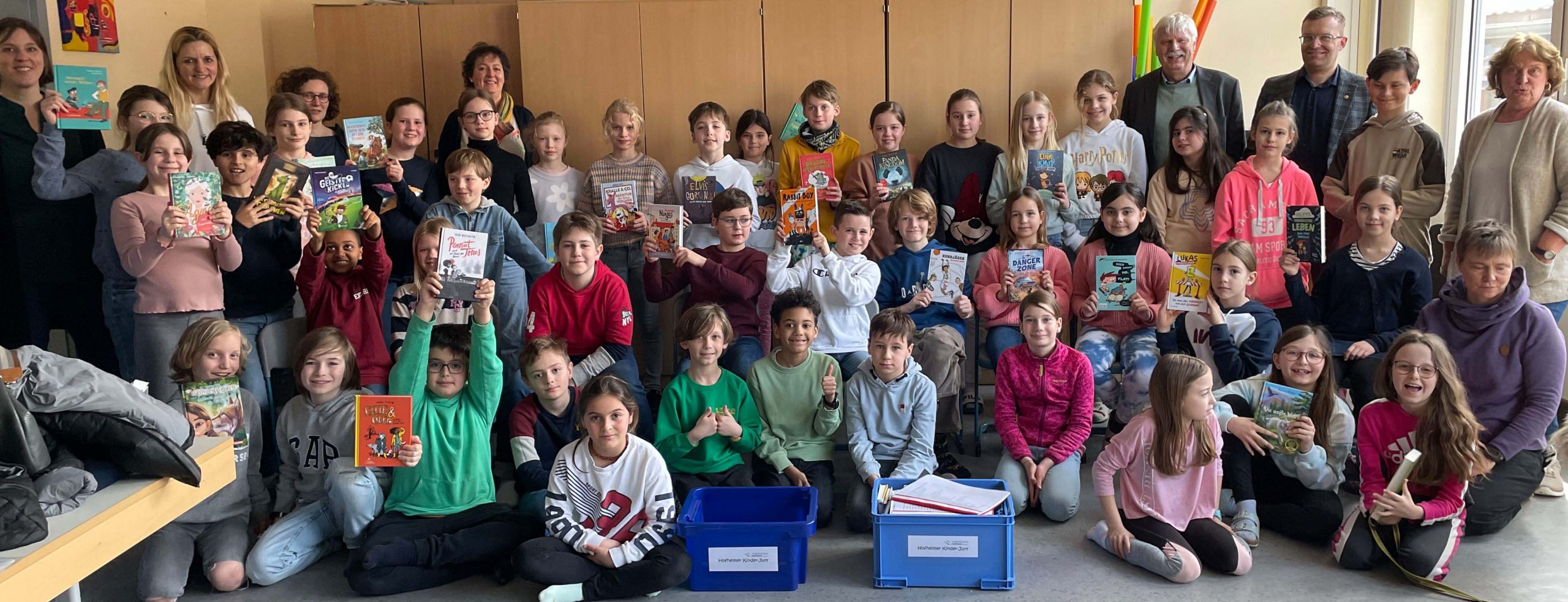Read more about the article Hofheim: Kinder-Jury bewertet 25 Bücher