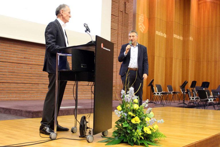 Professor Rürup (links) und Kreisbeigeordneter Axel Fink. - Foto: MTK-Pressestelle