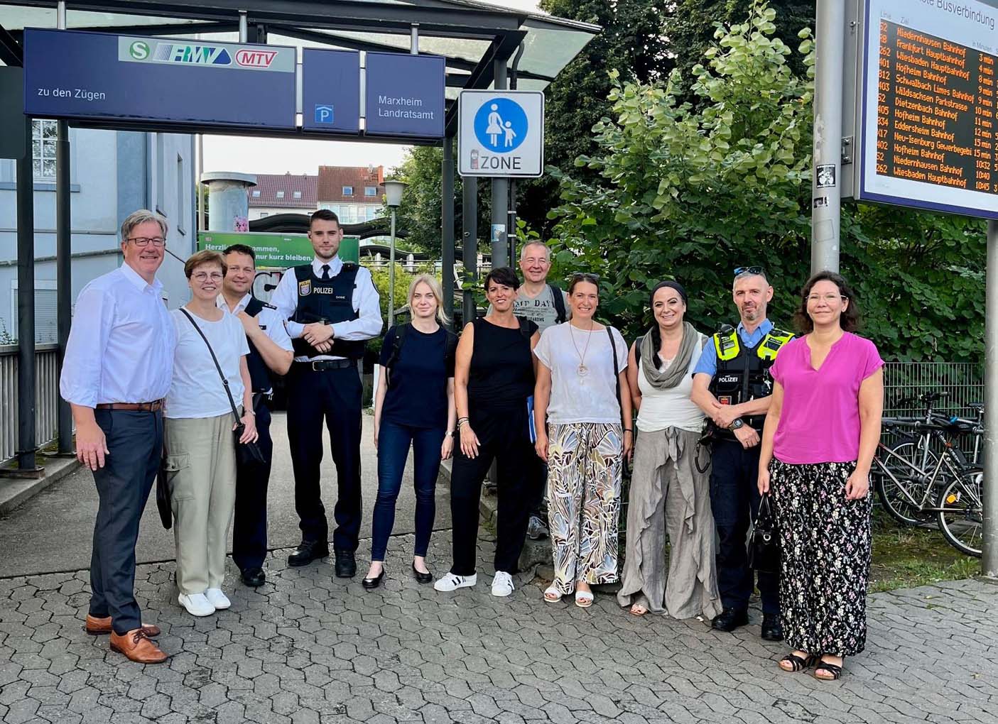 Mehr über den Artikel erfahren Hofheim: Für ein besseres Sicherheitsgefühl am und im Bahnhof