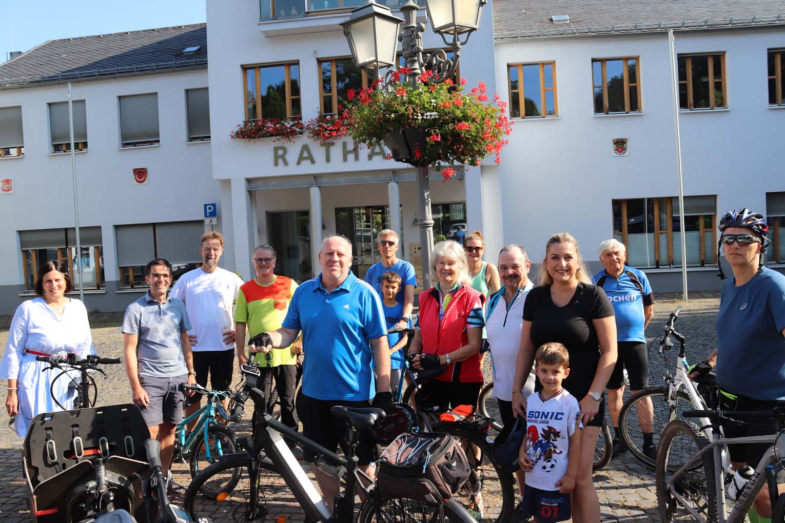 Mehr über den Artikel erfahren Königstein: Gelungener Auftakt – Stadtradeln 2024 mit tollen Aussichten