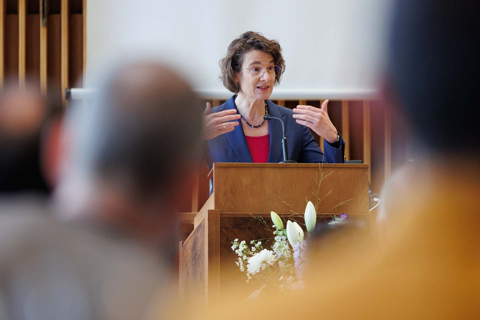 Mehr über den Artikel erfahren Hessen: Die Evangelische Synode hat gewählt – Christiane Tietz wird neue Kirchenpräsidentin