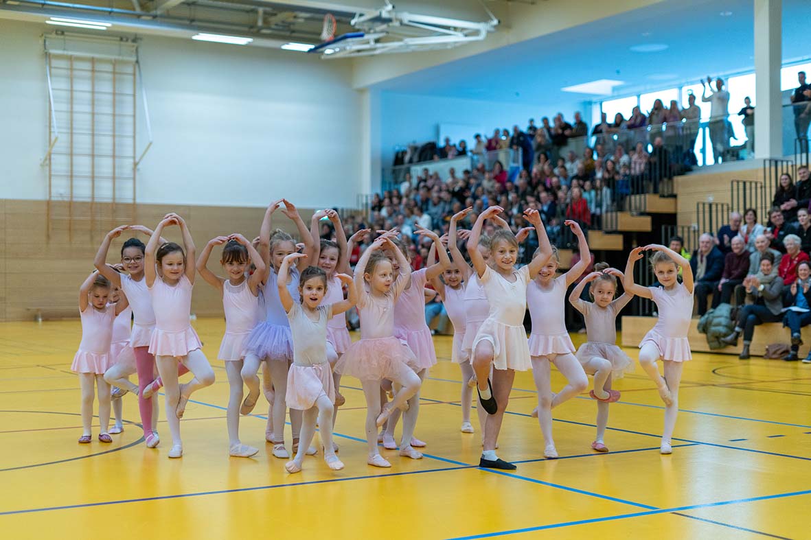 Mehr über den Artikel erfahren Hofheim: Sportlerehrung – 140 Athlet:innen ausgezeichnet