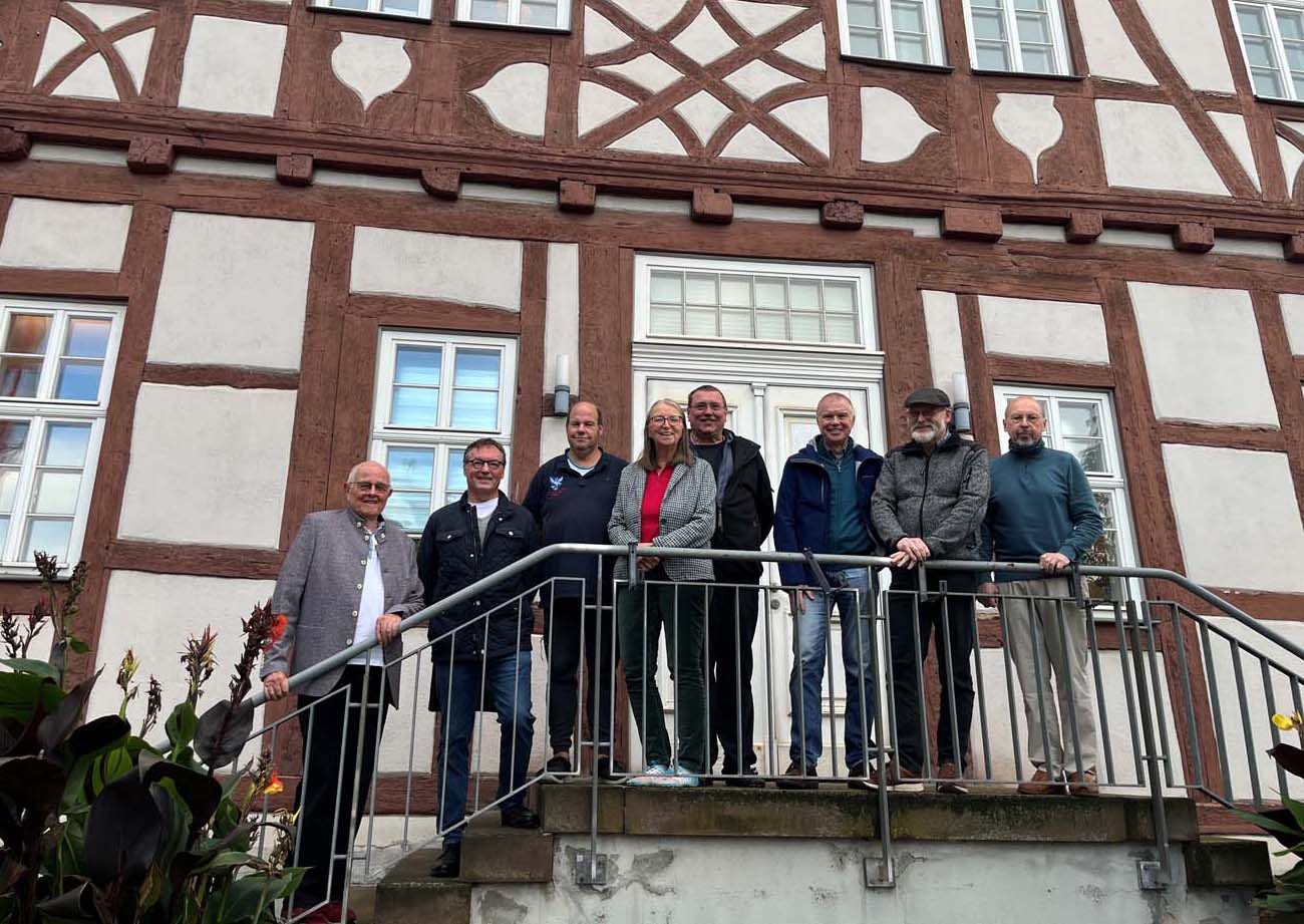 Mehr über den Artikel erfahren Usingen: Vorstellung der ehrenamtlichen Stadtführerin und ihrer Kollegen