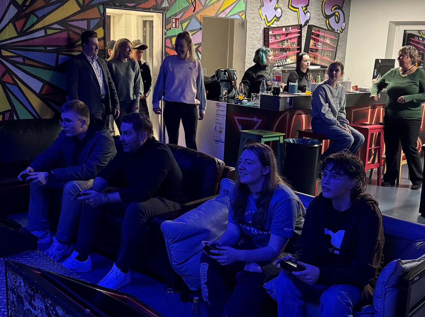 Mehr über den Artikel erfahren RTK: Mit Cola und Konsole – Kreis bringt Politik und Jugend in neuem Format zusammen