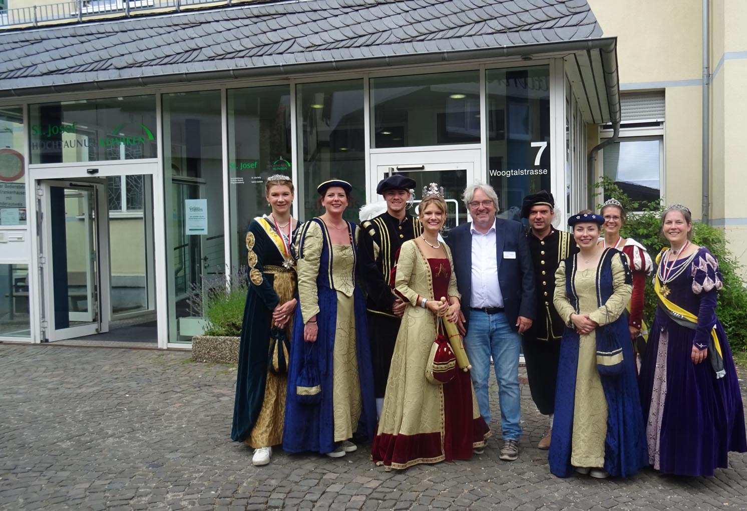 Mehr über den Artikel erfahren Königstein: St.-Josef-Krankenhaus erfolgreich nach Silviahemmet-Modell zertifiziert – Meilenstein in der Versorgung von Menschen mit Demenz