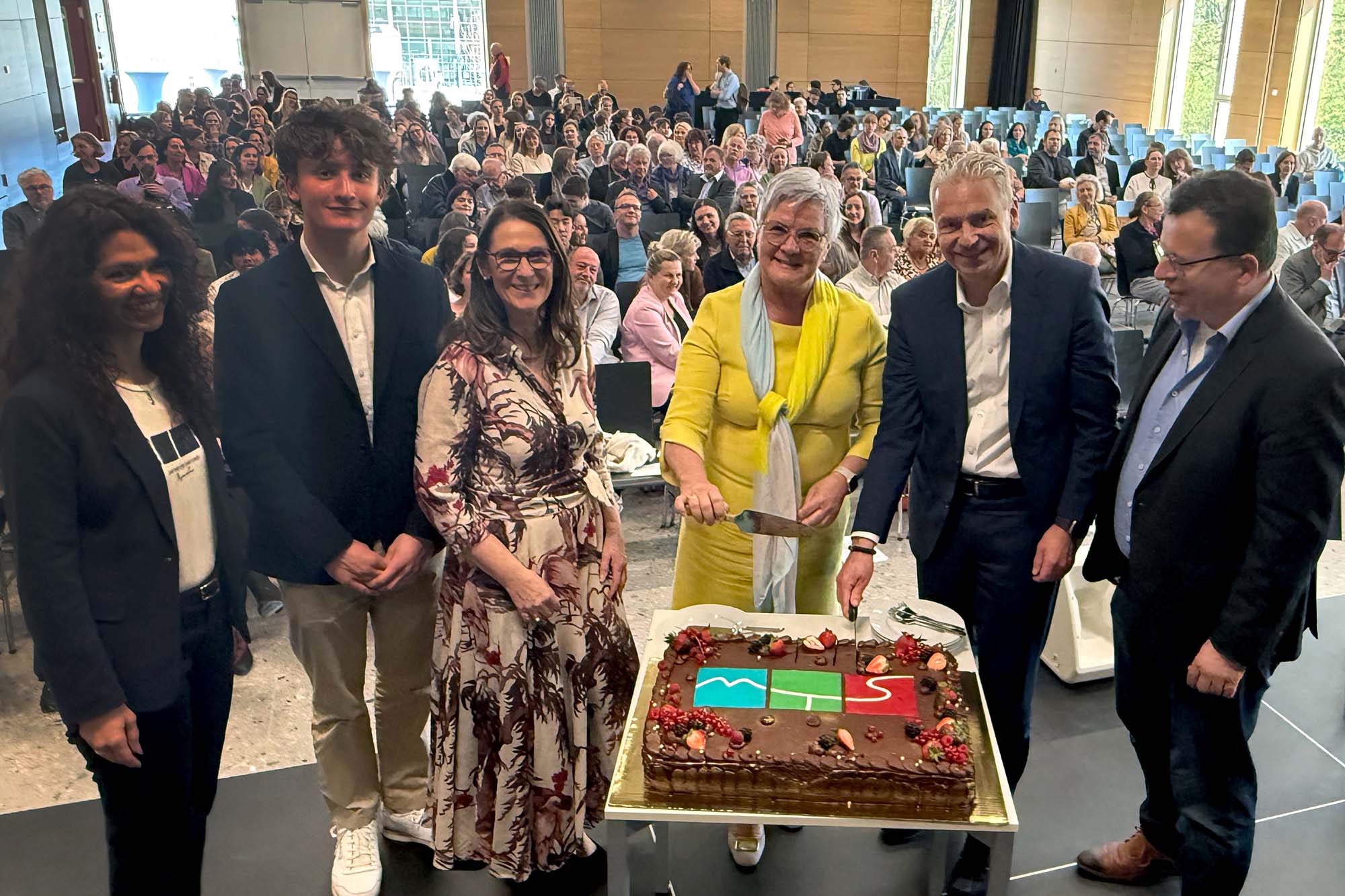 Mehr über den Artikel erfahren MTK: „Schule in neuer Gestalt“ – Umgebaute und erweiterte MTS übergeben