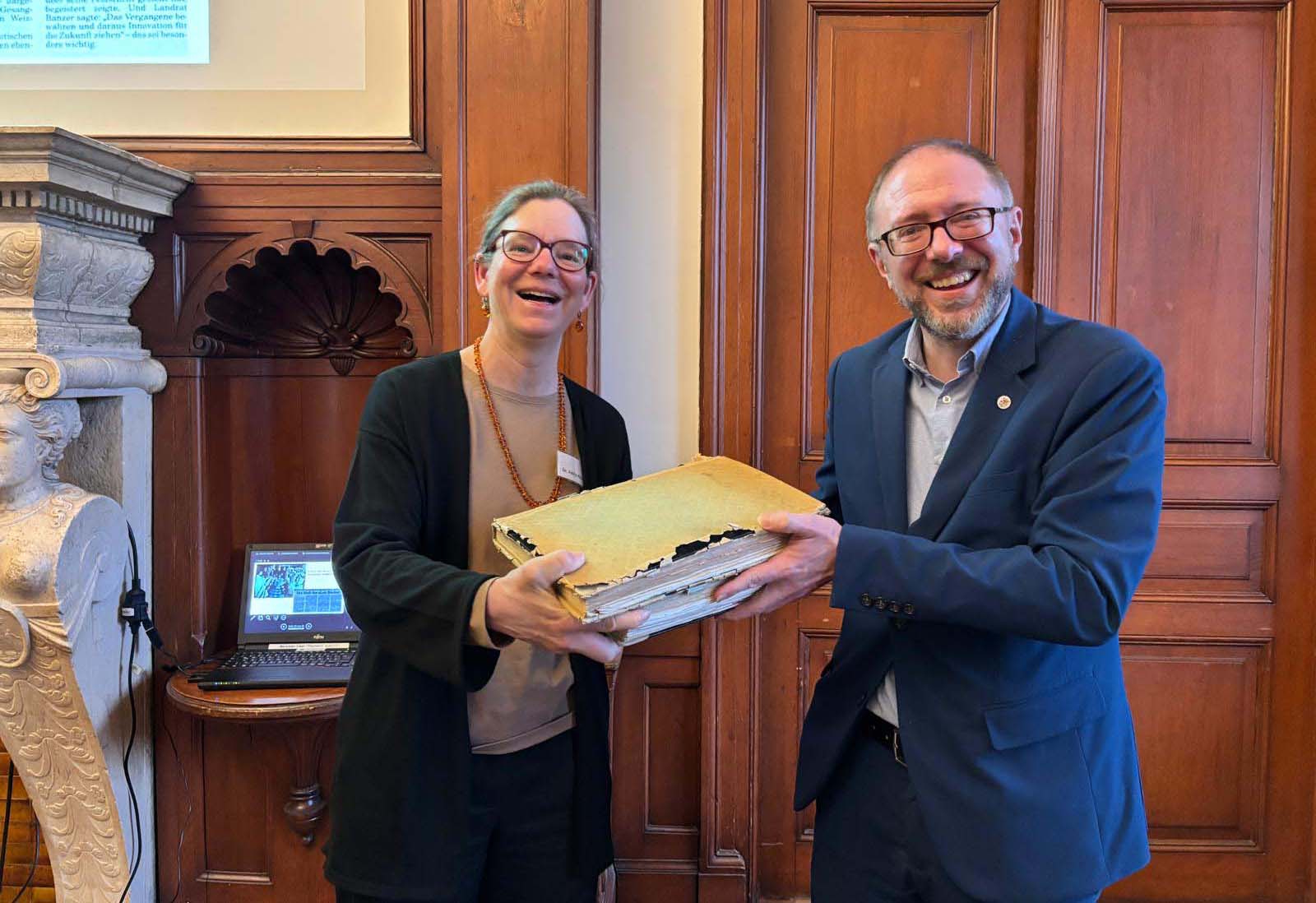 Mehr über den Artikel erfahren Bad Homburg: Starke Resonanz auf Vortrag des Stadtarchivs zum 150-jährigen Jubiläum des Geschichtsvereins