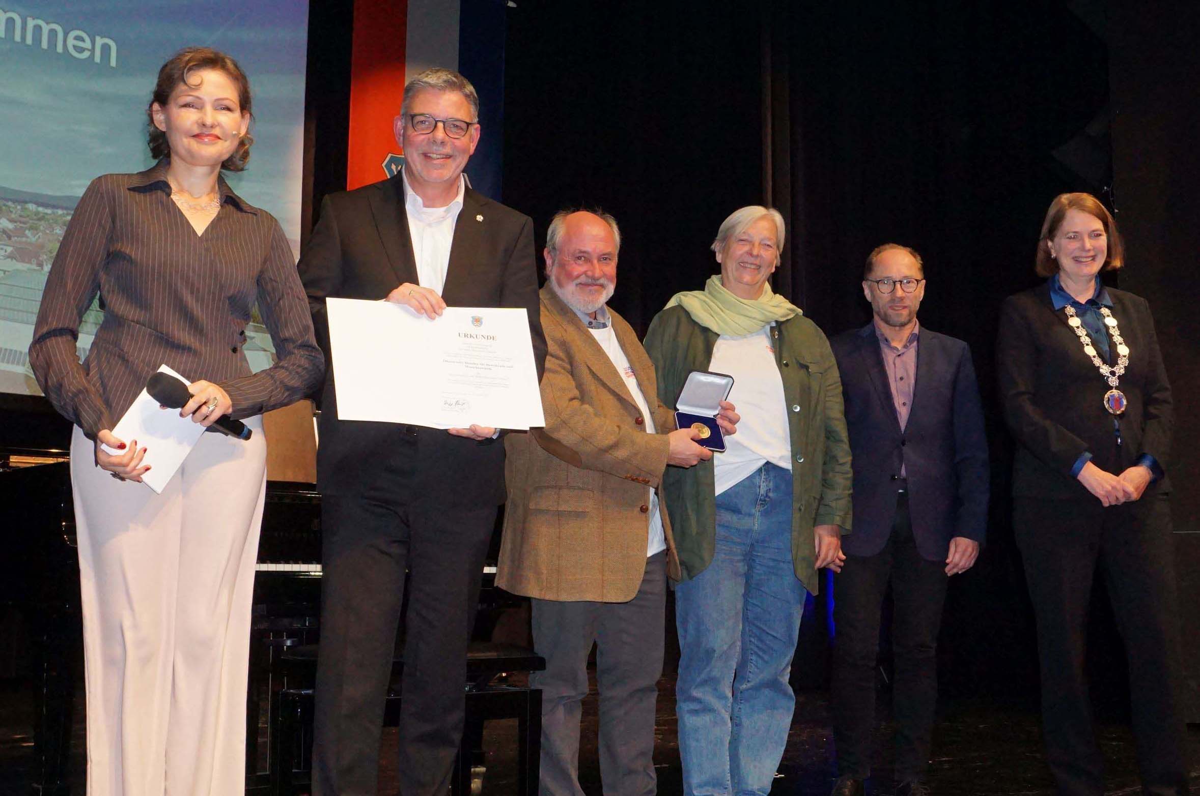 Mehr über den Artikel erfahren Oberursel: Bürgerempfang – Brunnenstadt feiert gelebte Demokratie