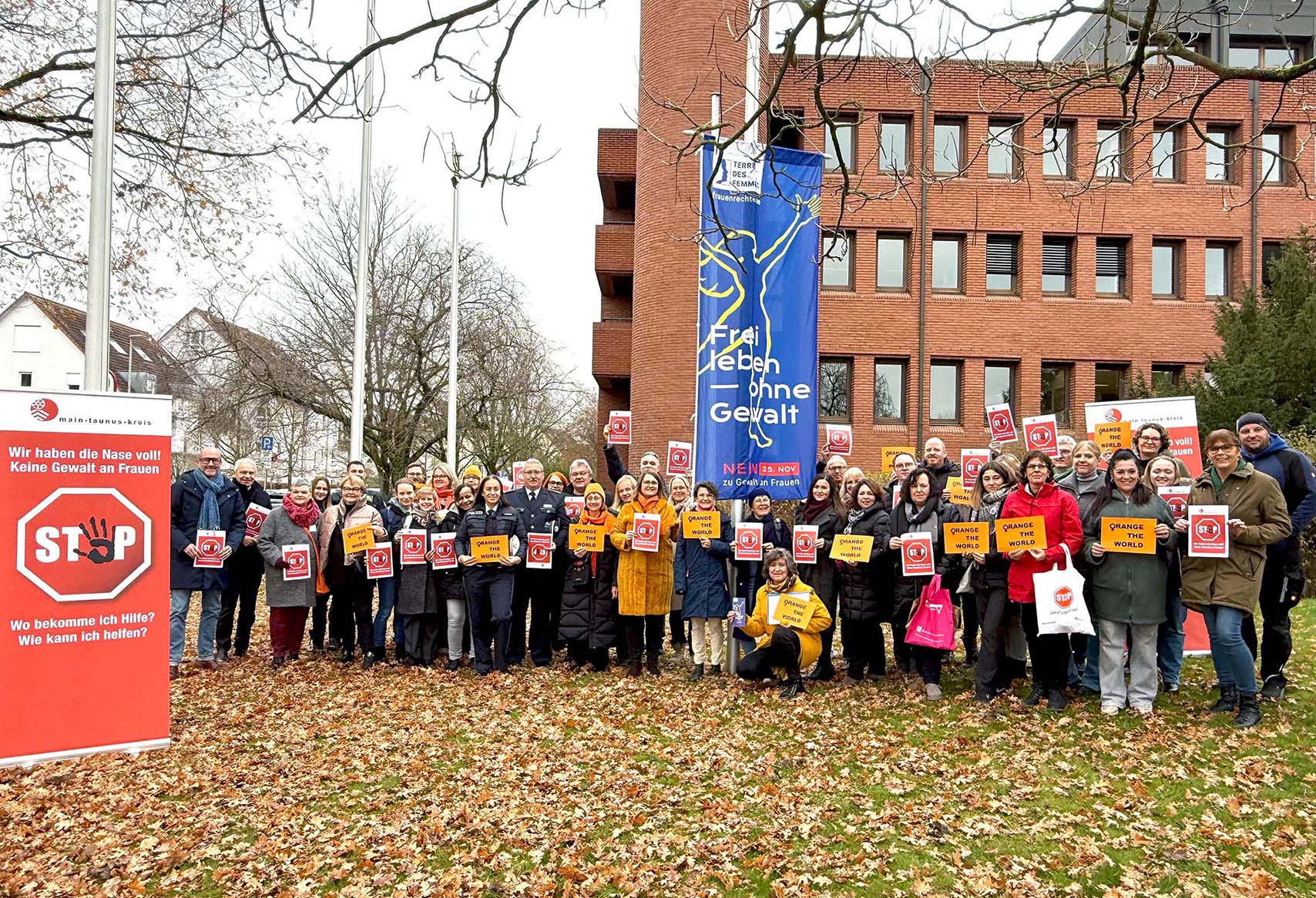 Mehr über den Artikel erfahren MTK: Aktionen in Landratsamt und Kommunen zum Thema häusliche Gewalt