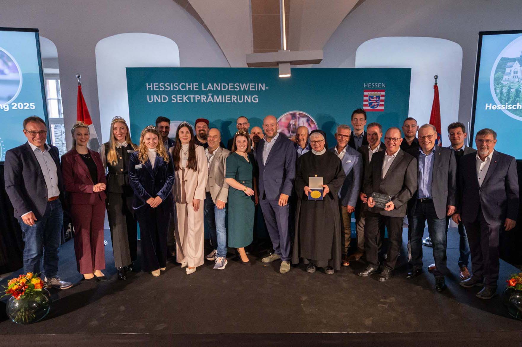 Mehr über den Artikel erfahren Eltville: Prämierung hessischer Winzer:innen – Botschafter für Genuss, Handwerk und Kulturerbe