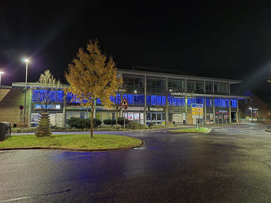 Mehr über den Artikel erfahren Taunusstein: Tag der UN-Kinderrechtskonvention – Rathaus leuchtet am Donnerstag blau