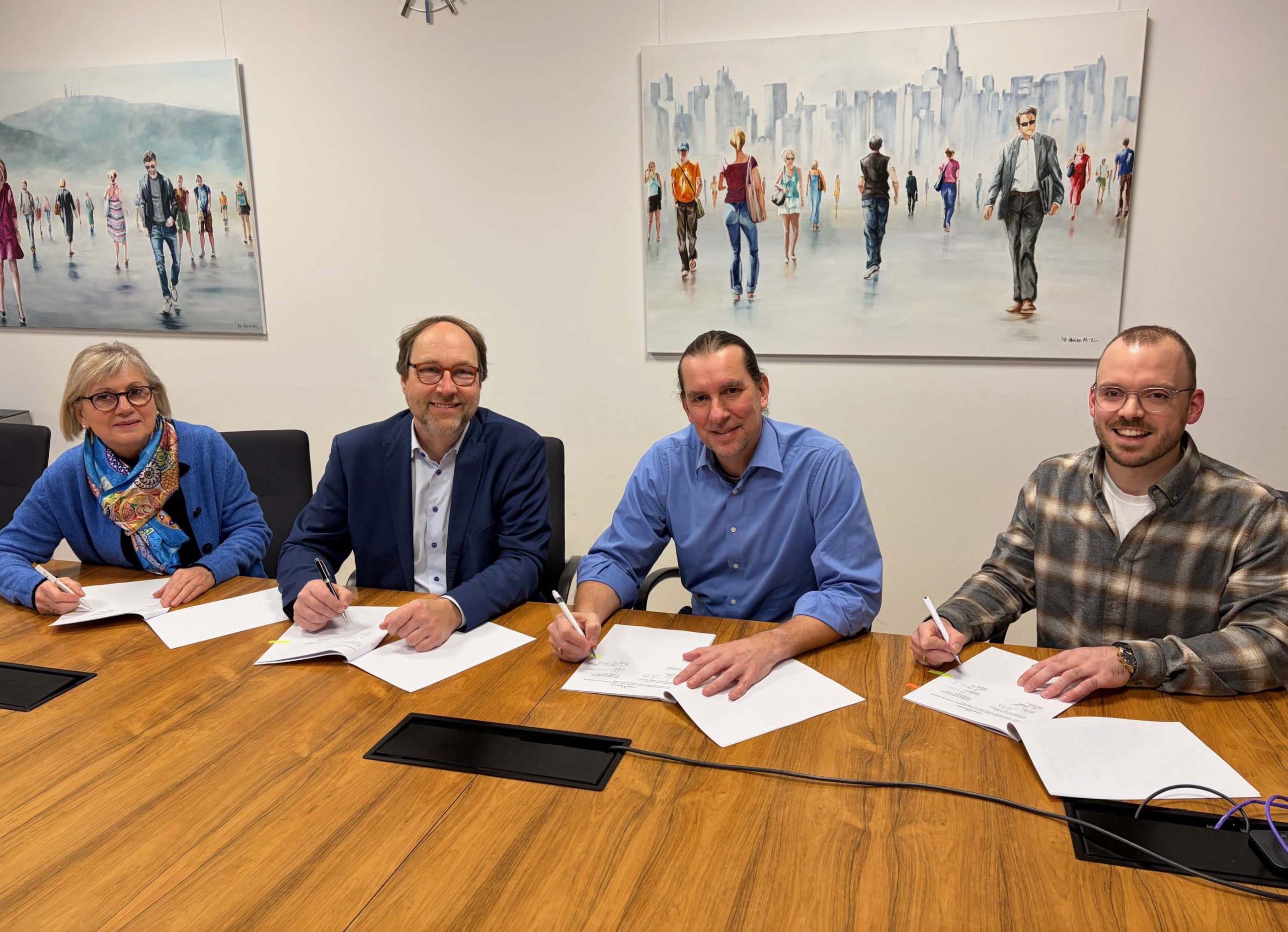 Mehr über den Artikel erfahren Friedrichsdorf: Gestattungsvertrag für neuen Mountainbike-Flowtrail unterzeichnet